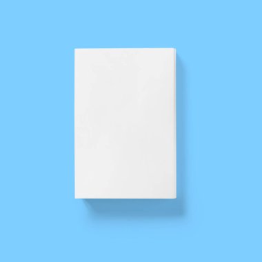 Okul konseptine geri dönelim, sert kapak boş beyaz sırt mavi üzerine izole edilmiş..