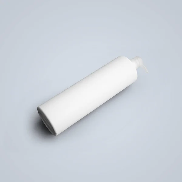 Garrafa Plástica Cosmética Branca Branco Renderização Com Bomba Dosadora Isolada — Fotografia de Stock