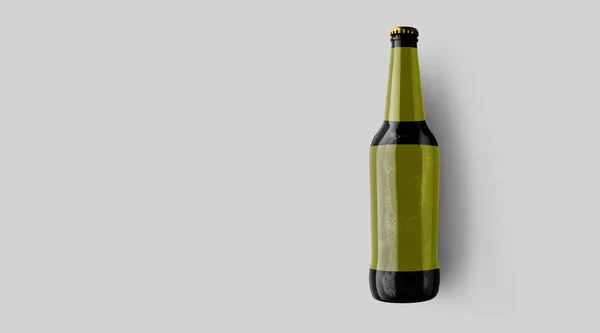 顶部视图棕色啤酒瓶与空白黄色模板分离的灰色背景 啤酒节的概念 — 图库照片