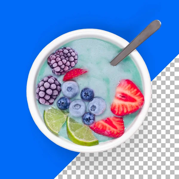 Tutup Melihat Jus Buah Berry Dengan Strawberry Dan Irisan Lemon — Stok Foto