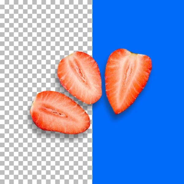 Isolierte Drei Scheiben Rote Erdbeere Auf Transparentem Hintergrund — Stockfoto