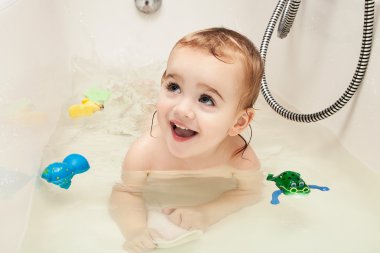 Banyodaki bebek