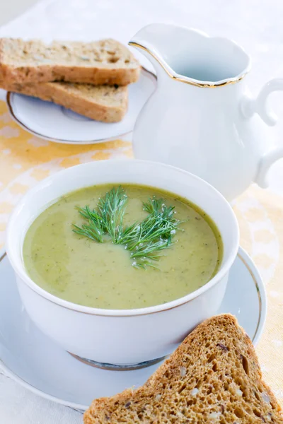 Broccoli green fresh cream soup — Stock Photo, Image