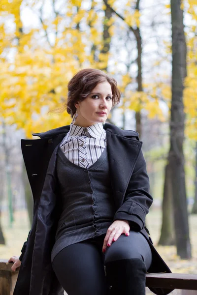 Portrait of the young beautiful woman — Stock Photo, Image