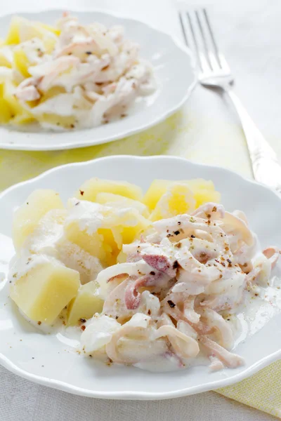 mürekkep, ekşi krema soslu