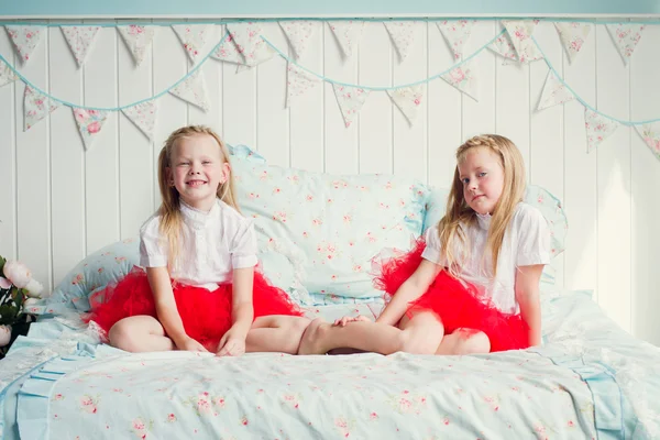 Two cute little girls — Stock Photo, Image