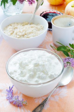 Sağlıklı kahvaltı.