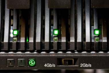 depolama alanı ağ sabit disk kitaplığı