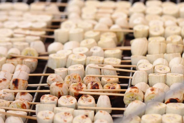 Meatballs made from pork. Are grilled on the stove — Stock Photo, Image