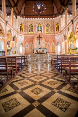 Kilisenin güzel iç