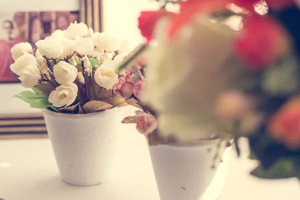 Beautiful fake flowers — Stock Photo, Image