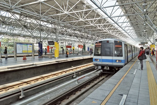 2012, 7 novembre: Stazione Xinbeitou, Taipie City, Taiwan — Foto Stock