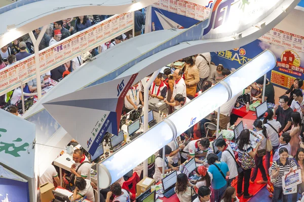 Taipei , Taiwan , 2012 , October , 26th , Taipei International Travel Fair, Taipei World Trade Center top view — Stockfoto