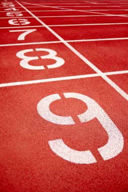 parça numarası kırmızı yarış pisti