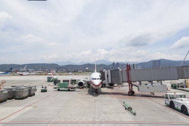 Havaalanı Bagaj tarma üzerine koy ve teslim işlemleri zemin