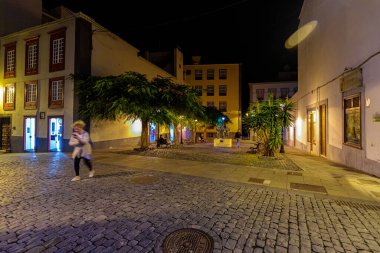 La Palma, Kanarya Adaları - 11 Kasım 2021 Gece Santa Cruz de la Palma 'dan eski bir kasaba
