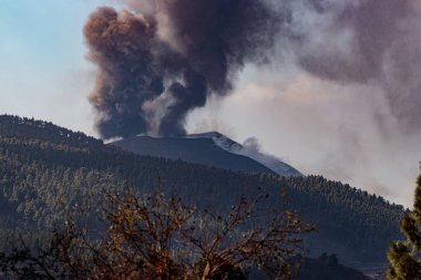 Cumbre Vieja Volkanı 'nın patlaması. La Palma.