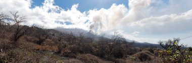 La Palma, Kanarya Adaları - 11 Kasım 2021. Cumbre Vieja Volkanı 'nın patlaması. La Palma.