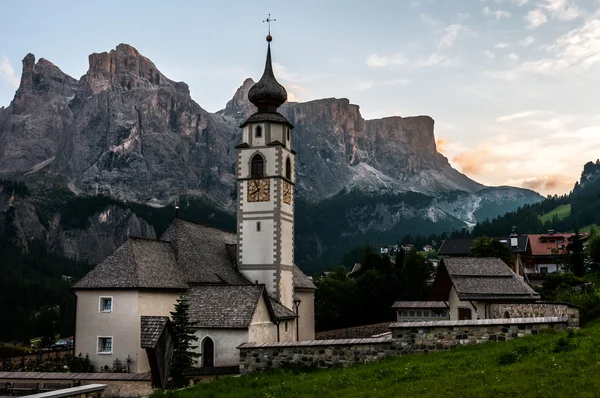 Dağ kilise Alp Köyü. — Stok fotoğraf