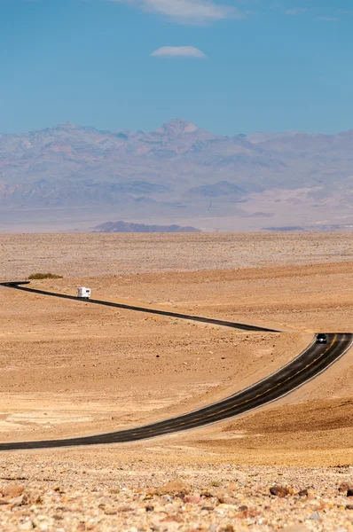 Vertical view of curvy road. — Stock Photo, Image