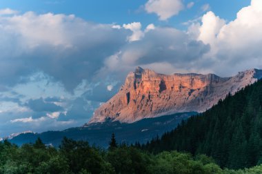 geç akşam ışık Dolomit Alpler, İtalya.