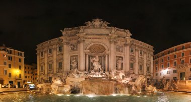 Geceleyin Fontana di Trevi