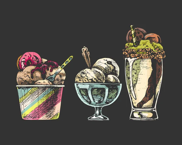 235 _ Kremalı tatlı kavanozda ve bardakta _ Freakshake üç tatlı, süt, sulu krema, kurabiye, dondurma, krema, kurabiye, çörek, bardaklarda ve kaselerde, koyu bir arka planda