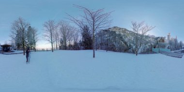 Almanya 'daki Neuschwachstein Şatosu 360 derecelik bir fotoğrafla