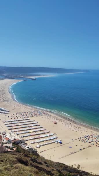 Atlantic Ocean Shoreline Nazare Beach Portugal Short Vertical Video — Stok video