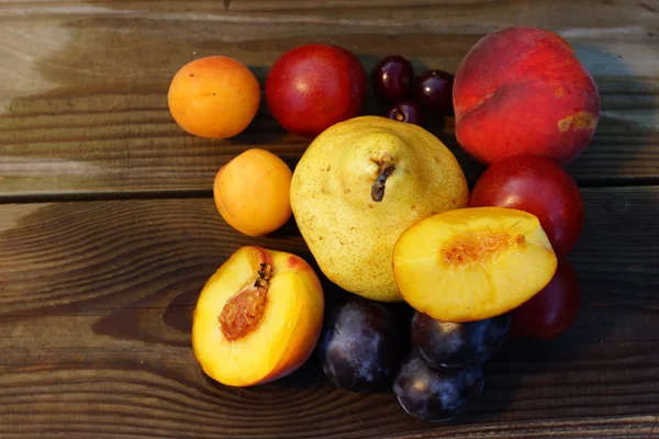 Summer fruits — Stock Photo, Image