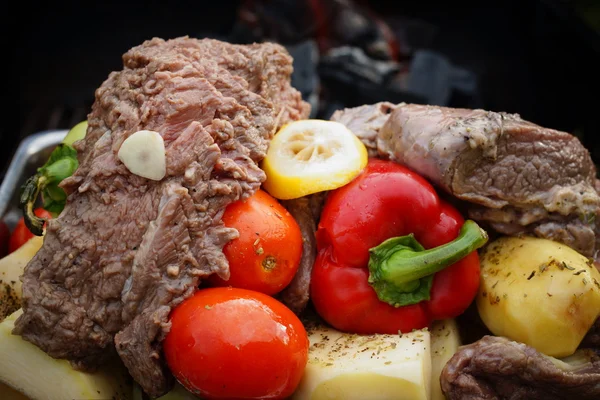 Beef Steak and Vegetable Grill Mix. — Stock Photo, Image