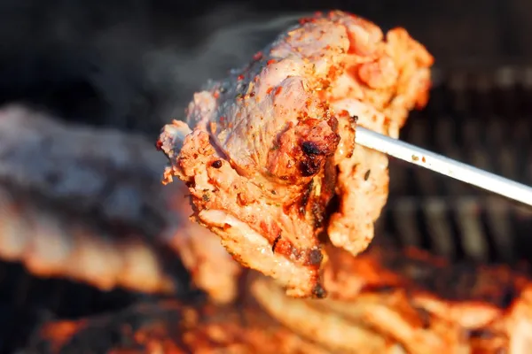 Filete de cerdo cocido en la parrilla —  Fotos de Stock