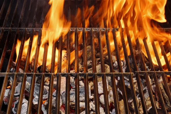 Grill og brennende flammer, XXXL – stockfoto