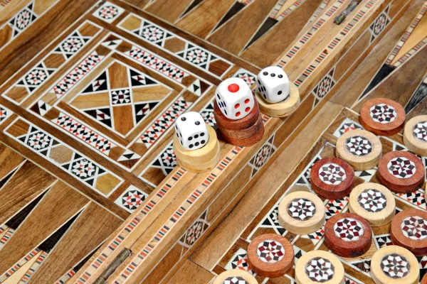 Abstrakt pallen med första, andra, tredje plats. Backgammon boa — Stockfoto