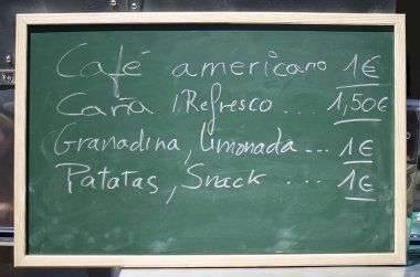 Yeşil yazı tahtası İspanyolca metin