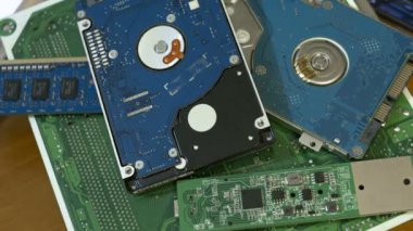 Elektronik mikro çip entegre devre ana kart ve veri depolama cihazları, bilgisayar bileşenleri kıtlığı