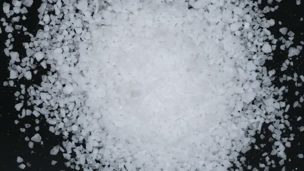 キッチン塩粒 調理成分 不健康な高血圧食 塩化ナトリウム — ストック動画