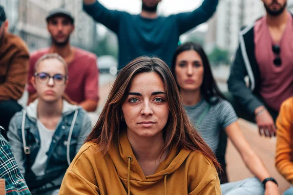 Jóvenes Manifestantes Hacen Huelga Por Movimiento Por Libertad Igualdad Género — Foto de Stock