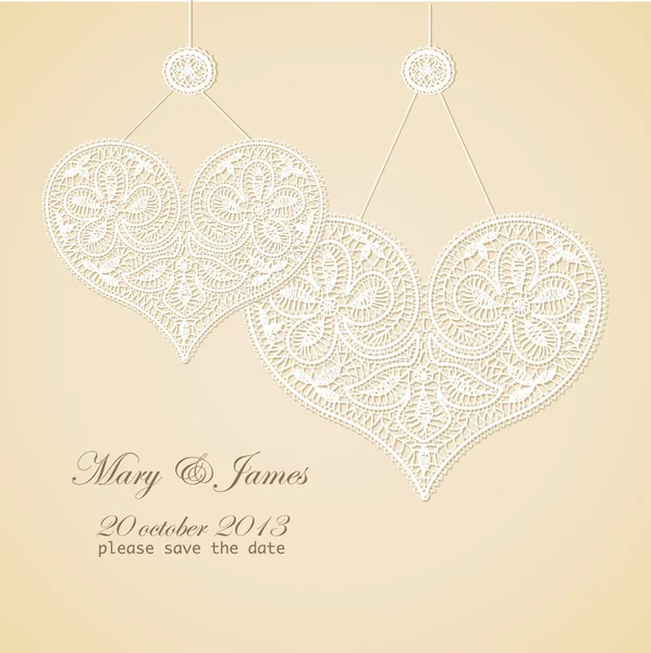 Une invitation de mariage. Deux cœurs blancs dentelle sur fond d'or . — Image vectorielle