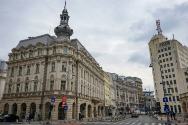 Bükreş, Romanya - 08 Mart 2022: Romanya 'nın Bükreş kentindeki Zafer Bulvarı üzerinde yer alan beş yıldızlı Grand Hotel Continental.