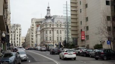 Bükreş, Romanya - 08 Mart 2022: Romanya 'nın Bükreş kentindeki Zafer Bulvarı üzerinde yer alan beş yıldızlı Grand Hotel Continental.