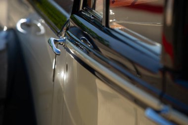 Bükreş, Romanya - 20 Mayıs 2022: Siyah bir Bentley Mark VI. Bu resim sadece editörler içindir..