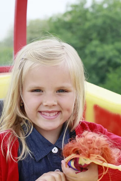 A girl smiling — Stockfoto