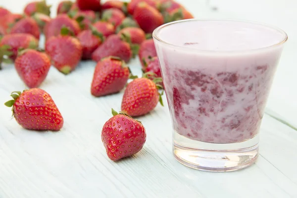 Strawberry shake in a glass — Stock Photo, Image