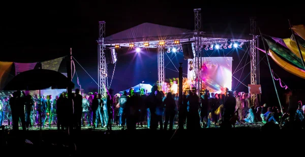 Outdoor concert bright and loud — Stock Photo, Image