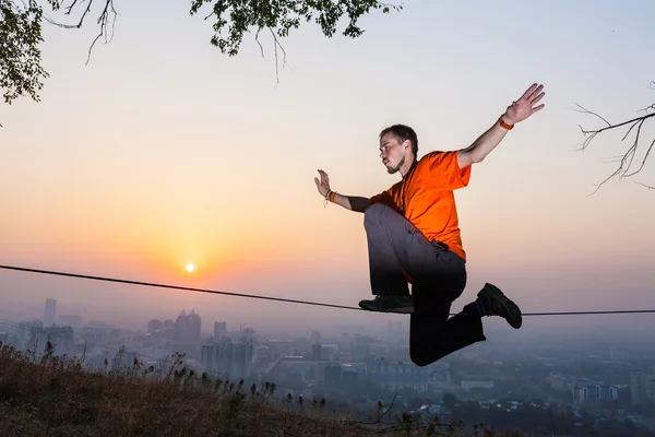 Slackline — ストック写真