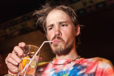 parti eğlenceli adam