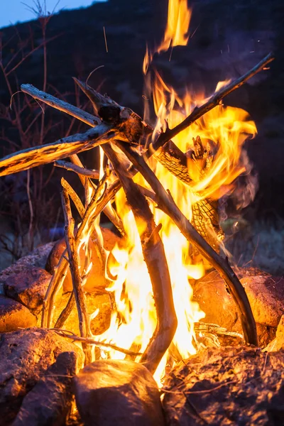 Overnight in tents near a fire — Stock Photo, Image