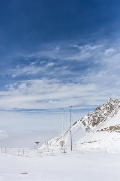 Ski resort in the mountains in winter — Stock Photo, Image