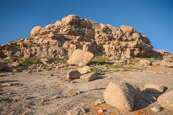 Fantastiska skönhet okristligt liggande sten — Stockfoto